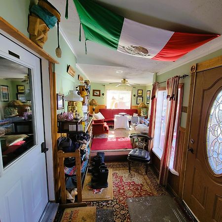 Billie'S Backpackers Hostel Fairbanks Exterior photo
