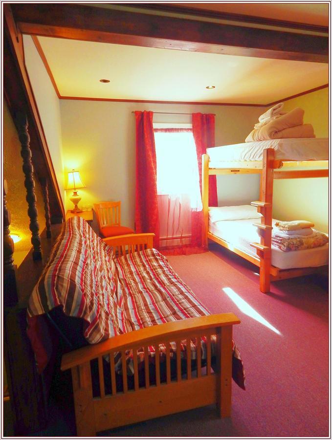 Billie'S Backpackers Hostel Fairbanks Exterior photo